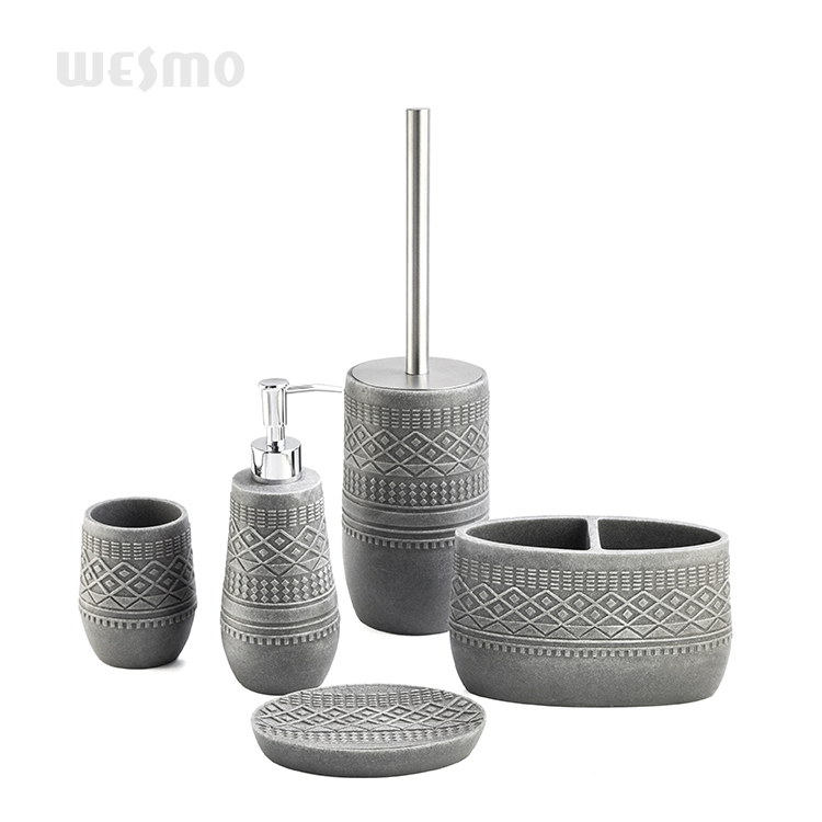 Unique Design Ethnic Style Five-piece Polyresin Bathroom Accessories Set With Toothbrush Holder